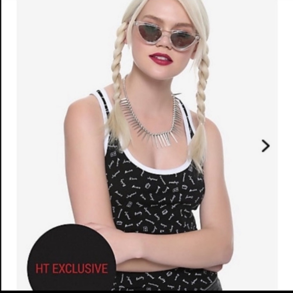 ✨5 for $25✨ Hot Topic Riverdale Character Names Tank - ExUC